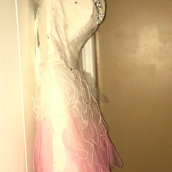 Prom dress - Picture 3 of 5